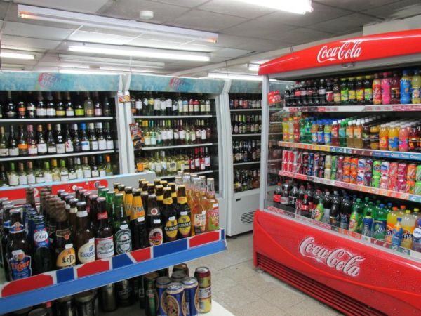 Well located off-licence located in Stoke Newington 
Tel.02034781997